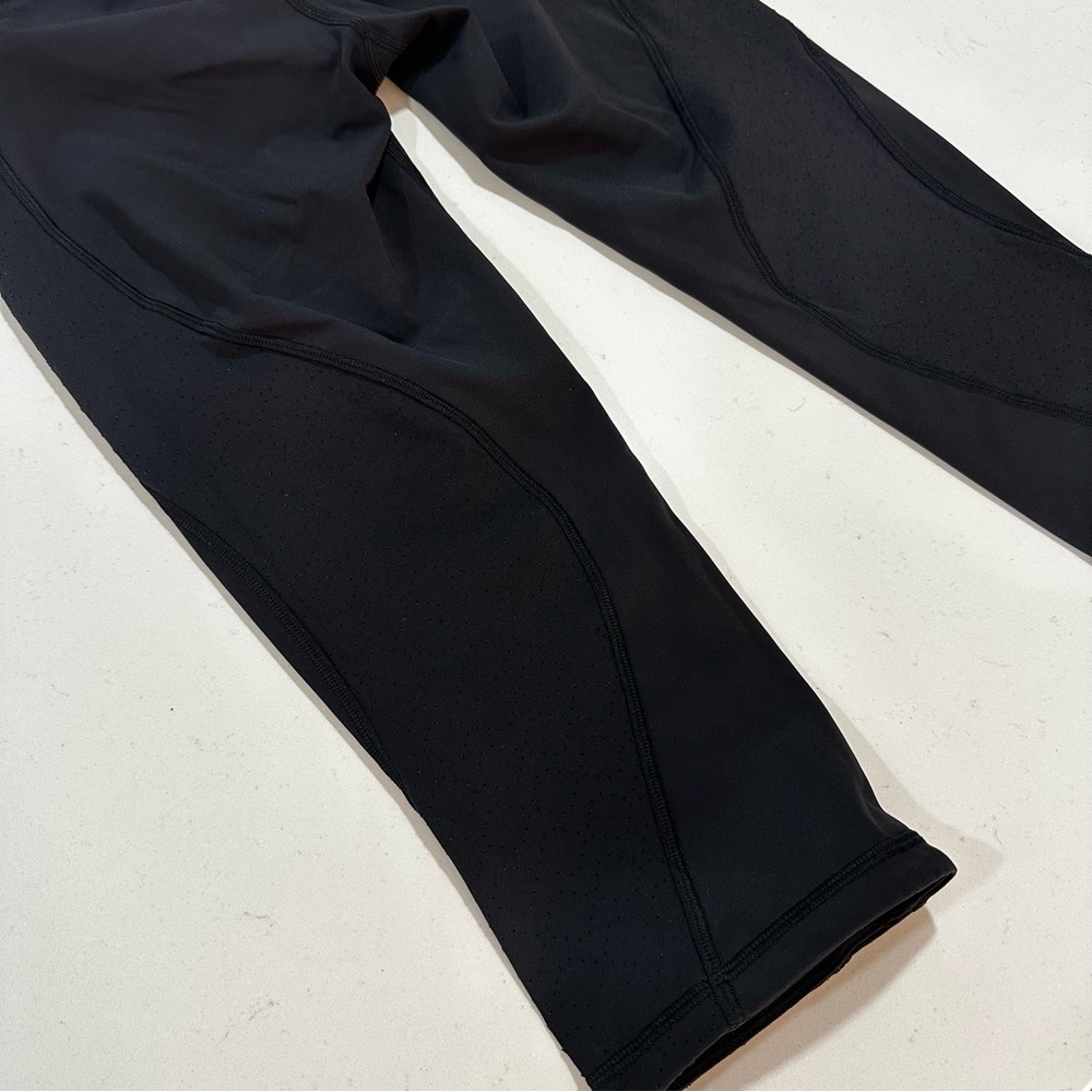 Lululemon Breezy Dot Crop *19" - Size 6 - Picture 11 of 12